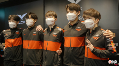 【游戏世界】清理LOL韩服演员奏效，Faker豪取9连胜，LNG中单无奈发声