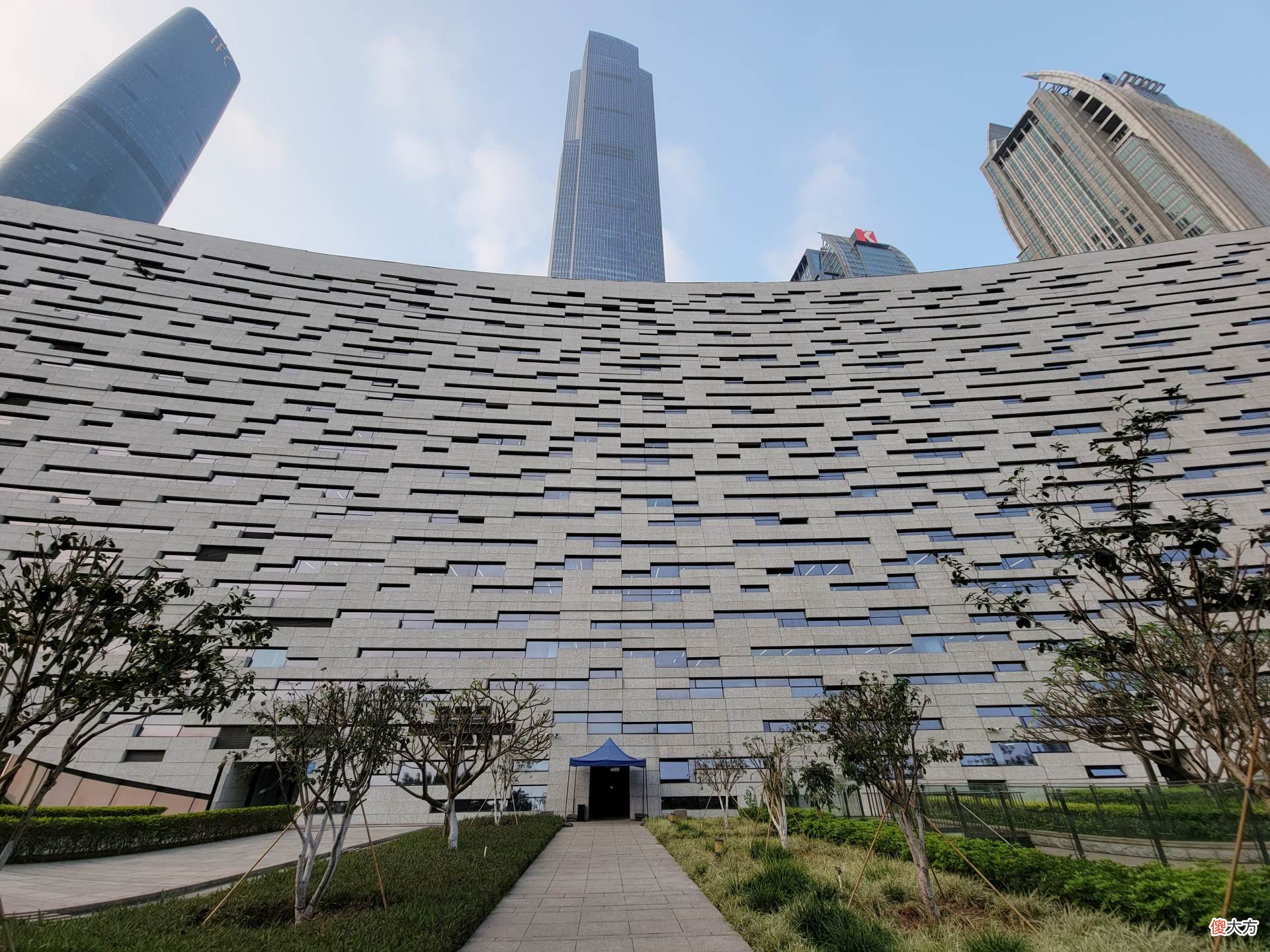 实际对比苹果三星后发现这些不同 三星与苹果的竞争