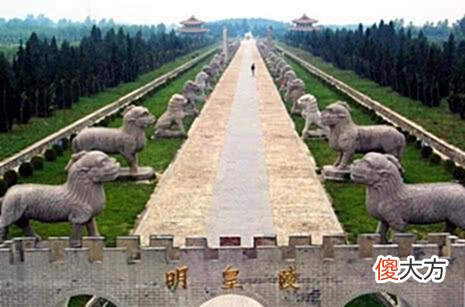 【历史故事】明朝工匠偷建“指路石”，考古队发现皇陵入口，地宫全貌惊呆众人