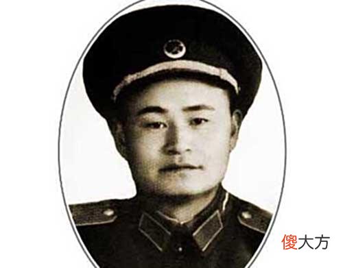 【爱历史】这位开国少将智勇双全，却在主持会议时，竟以这种方式去世！