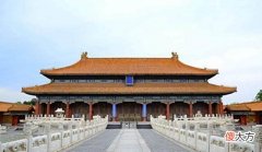 【历史故事】故宫里面的龙椅，到底是用什么材料做的？说出来你别不信