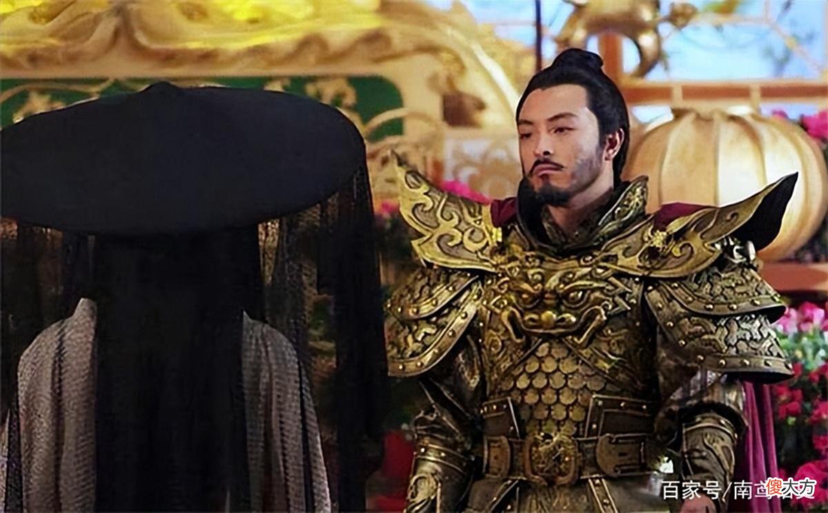 【历史故事】相士劝皇上不要出宫，皇帝大怒：回来就斩了你，相士：你回不来了