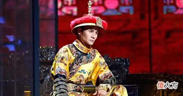 【历史故事】乾隆帝死后, 他儿子嘉庆帝是如何对待他50多个妃子的? 让人不敢信