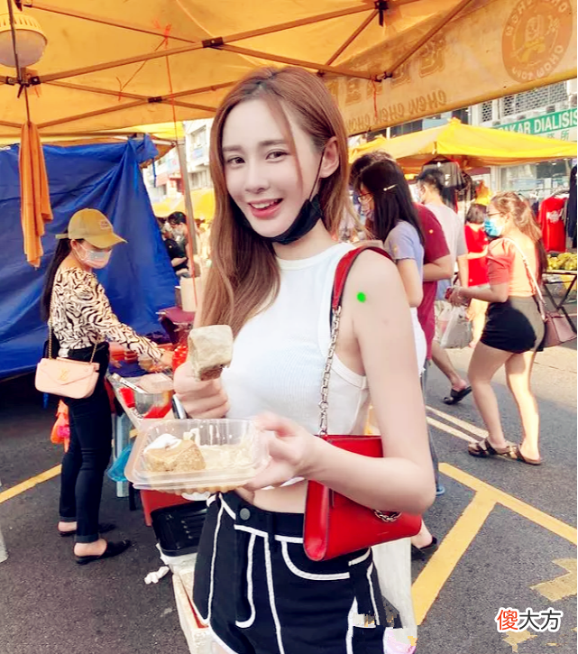 【就爱时尚】马来西亚顶级美人，坐飞机开豪车穿大牌，厨房都不忘秀A5腰