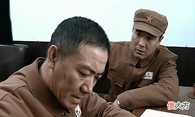 【爱历史】李云龙的军衔真的评低了吗? 为什么晋西北铁三角都不满意少将衔