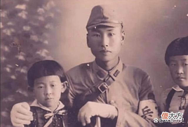 【爱历史】抗战老兵到上海出差，意外发现潜伏多年的间谍，许世友：立马逮捕