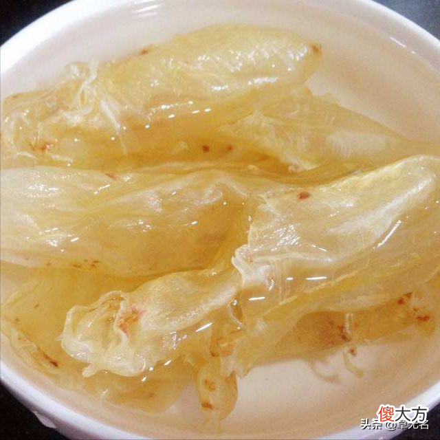 今天推荐一款补气血的炖品花胶当归红枣汤 花胶当归红枣汤功效