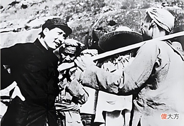 【爱历史】清朝已经灭亡百年, 为什么很多人仍在骂清朝?