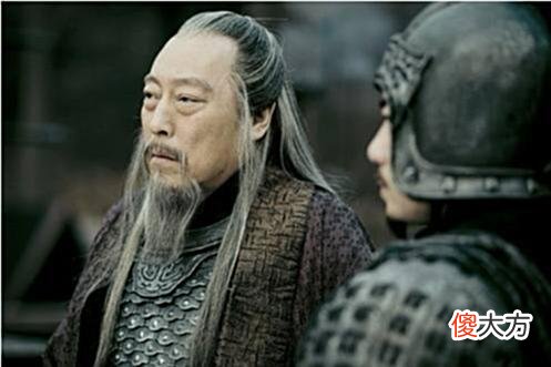 【历史故事】曹操被称为“乱世之奸雄”，如果与这个人相比较，他就相差太远了