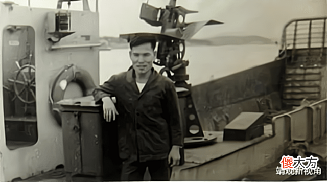 【爱历史】64年, 一名国军驾登陆艇投靠大陆, 获600两黄金, 后是什么军衔?