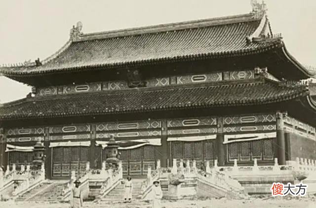 【爱历史】老照片再现清朝护陵侍卫的真实样子，手持兵器和电视剧里的不一样