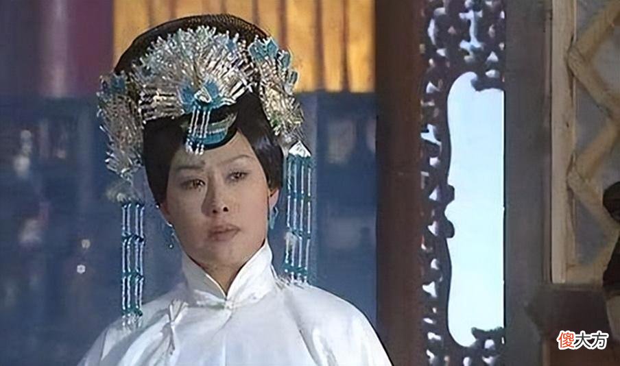 【历史故事】多尔衮的母亲阿巴亥才37岁，而且有3个儿子，为何会被强制殉葬