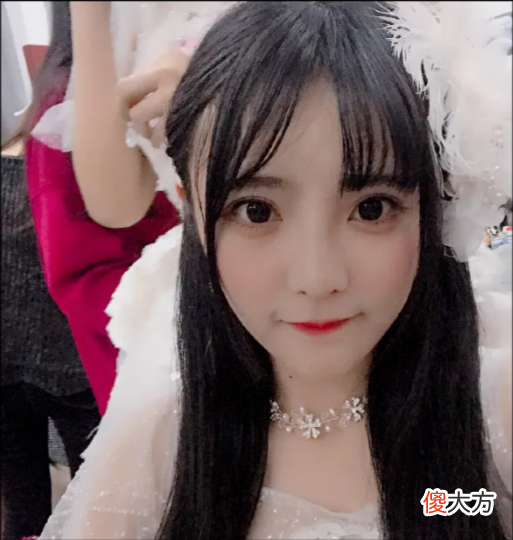 【游戏迷】LPL职业选手的女朋友，我也想打职业！