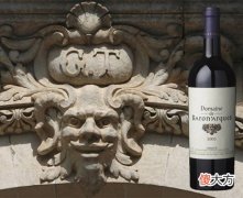 白葡萄酒配什么零食一起喝最好 葡萄酒的做法自酿能放多久