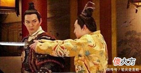 【历史故事】李世民找人给秦琼看病, 人刚走, 秦琼就说 赶紧把药倒掉！