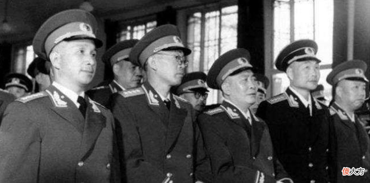 【爱历史】朱老总的军衔证书编号为何是004？万众瞩目的001号，颁给了谁