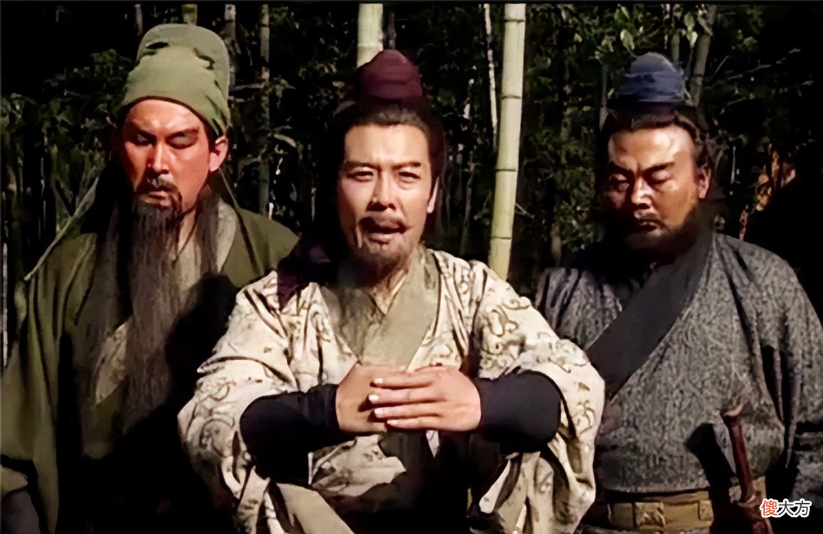 【历史故事】刘备做梦都没想到，他三顾茅庐得到了诸葛亮，却错失了另一位高人