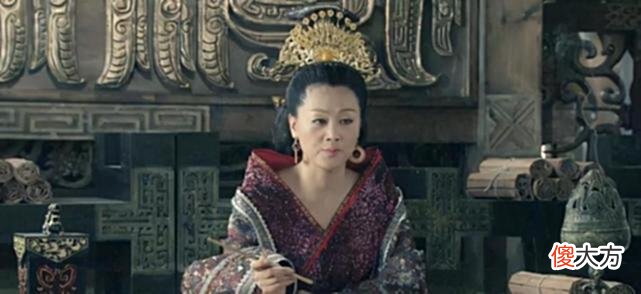 【爱历史】武则天和吕雉掌权后都有男宠，为什么慈禧却没有？原因令人心疼！