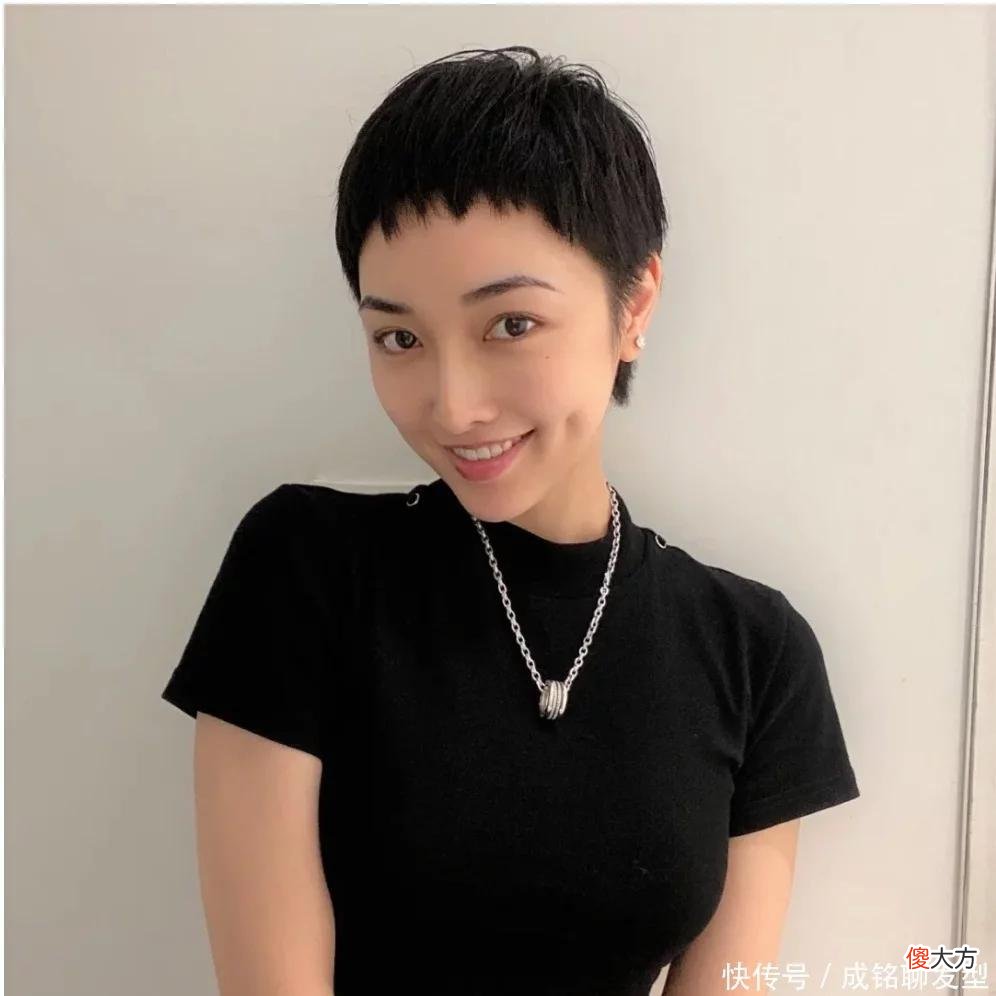 【时尚一点】这款“露耳中性风”短发真时尚，率性干练又个性，轻松赚足回头率