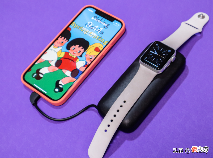 自带线二合一充电宝再也不怕没电了 自带线的充电宝