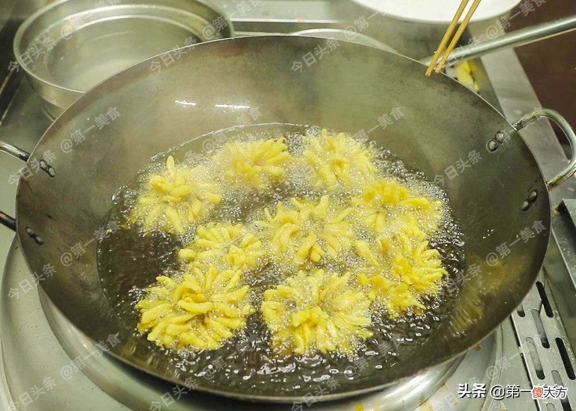大年三十餐桌上必备的5道菜 大年三十的饭菜