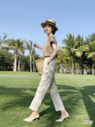 【时尚一点】没有一条“白裤子”怎么迎接夏天，学会4个搭配技巧，时髦又高级