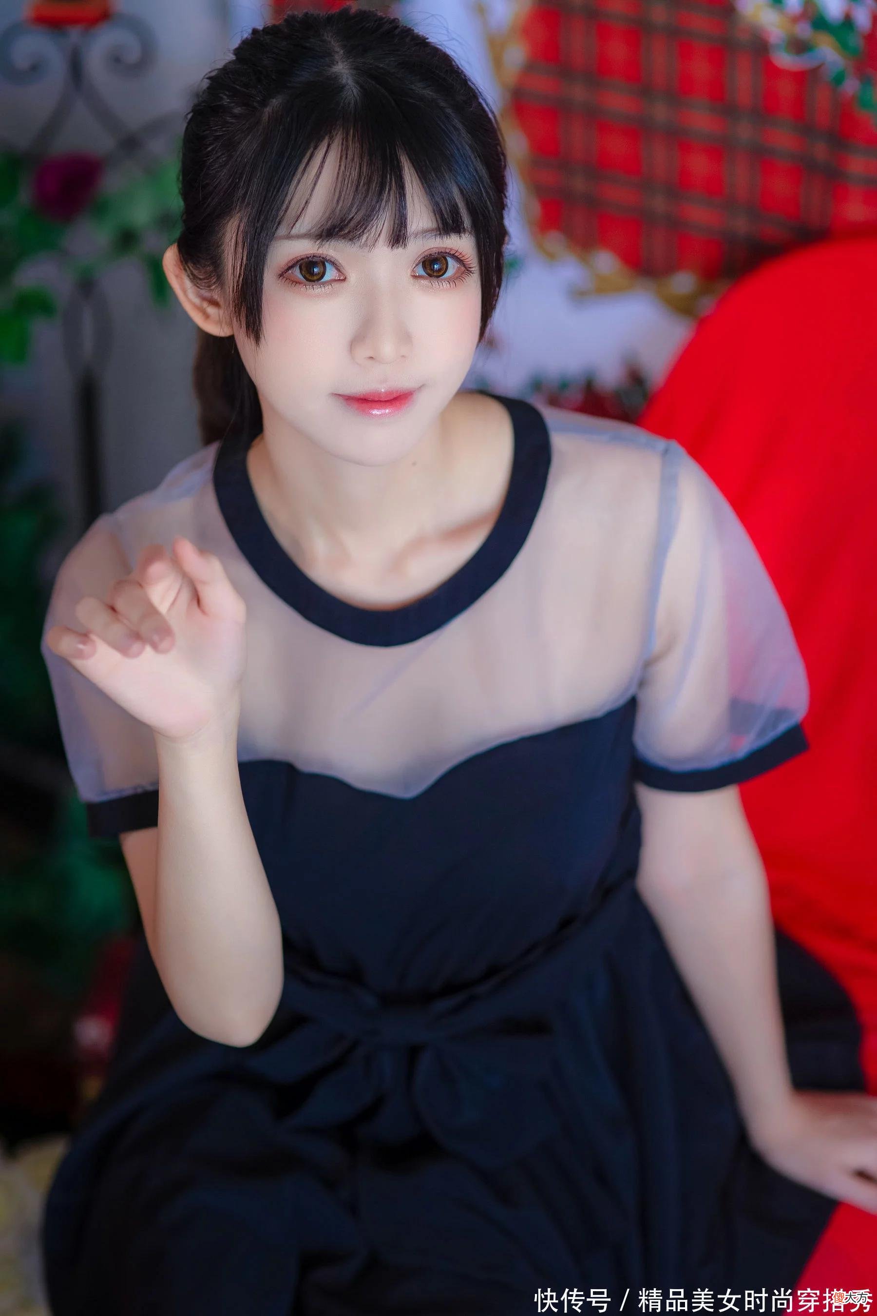 【就爱时尚】几乎人手一件的显瘦神器：小黑裙，轻松又凉快