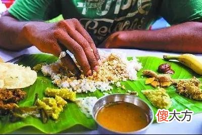 在印度吃饭一定要用右手吗 印度人用右手吃饭吗
