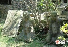 【爱历史】汪精卫儿子回国扫墓, 看见父亲跪像, 留下9个字便转身离开