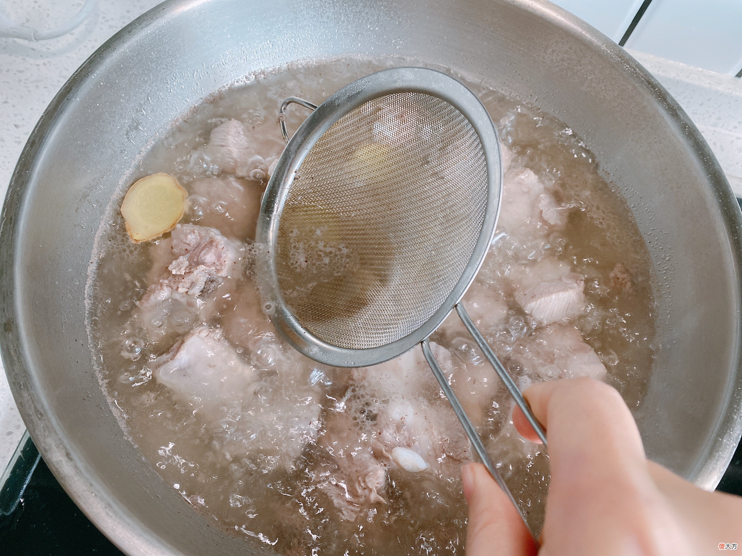 排骨汤这样炖最好喝 排骨排骨汤怎么炖最好喝