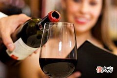 人体是如何维持酸碱平衡 人体主要怎么来维持酸碱平衡呢