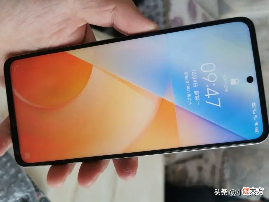 入手不亏的三款千元机 性价比很高的千元机