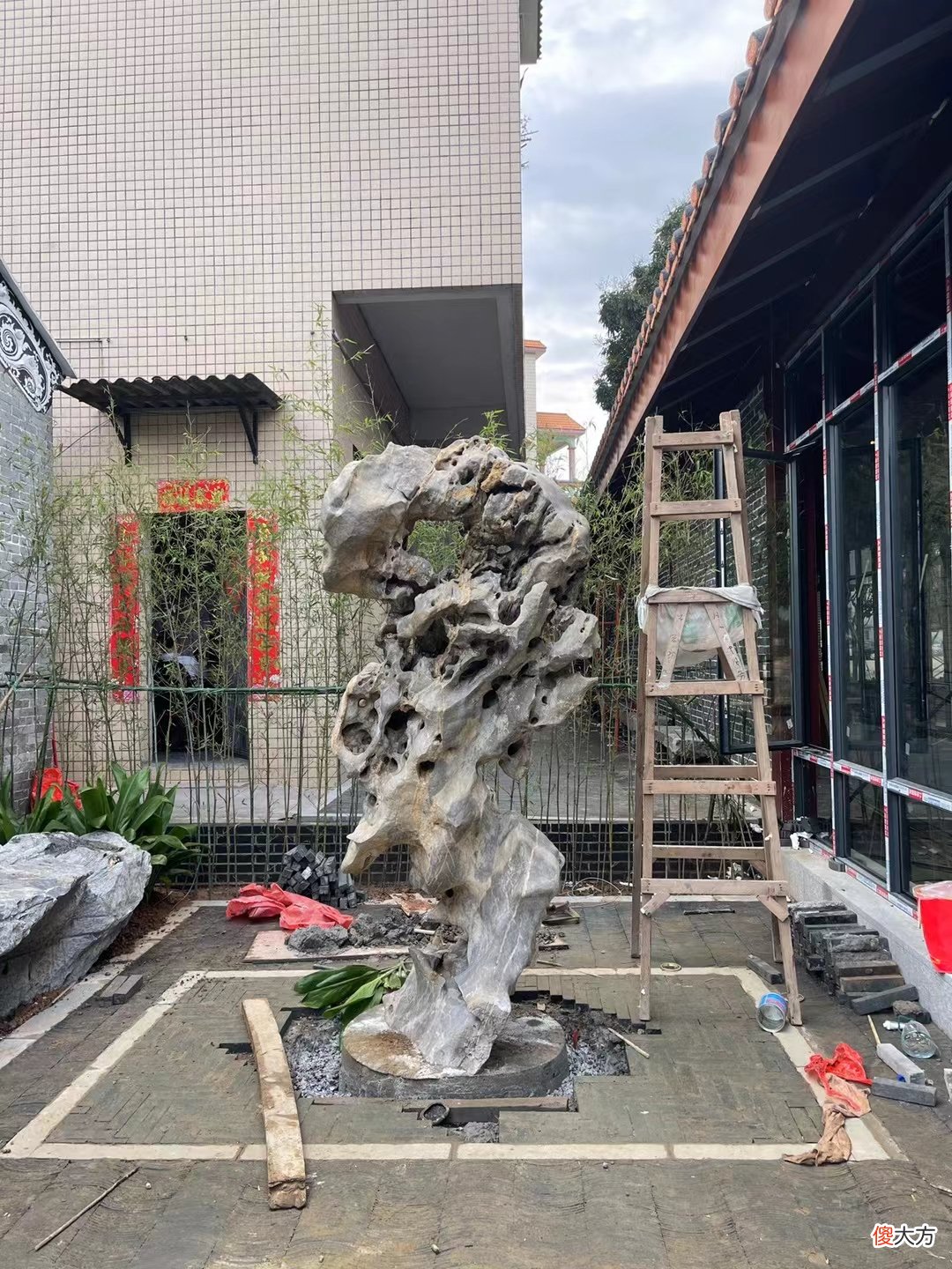 家里的小院子放什么石头好看又转运 家中院子放什么石头好