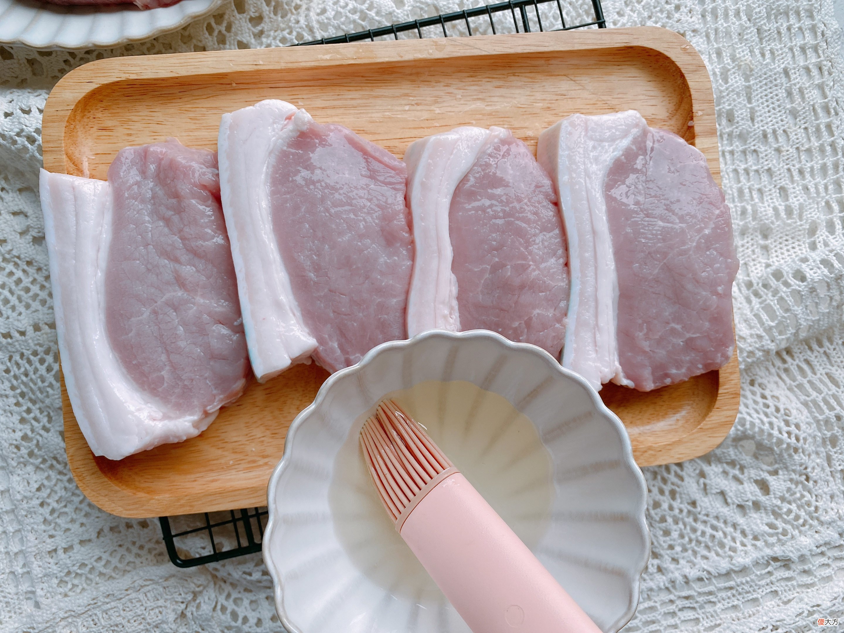 解冻后和新鲜的一样 解冻后和新鲜的一样食用菌
