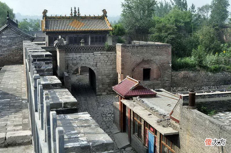 今天的存在亦是历史,跟着影迹,走进一九四二里的山西