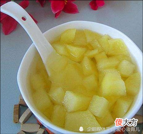 孩子腹泻的原因有多方面,宝妈可以用3招,帮孩子恢复健康