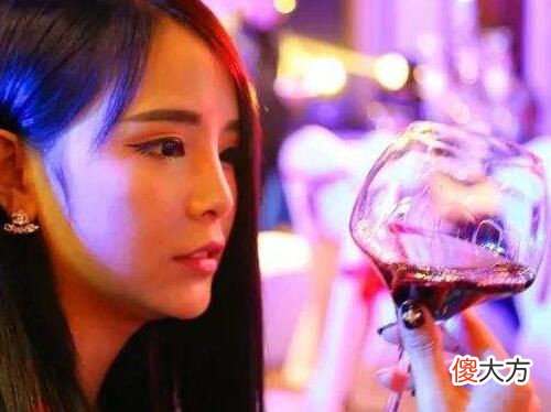 阿巴罗雷橡木桶陈酿干红葡萄酒 白葡萄酒过橡木桶吗