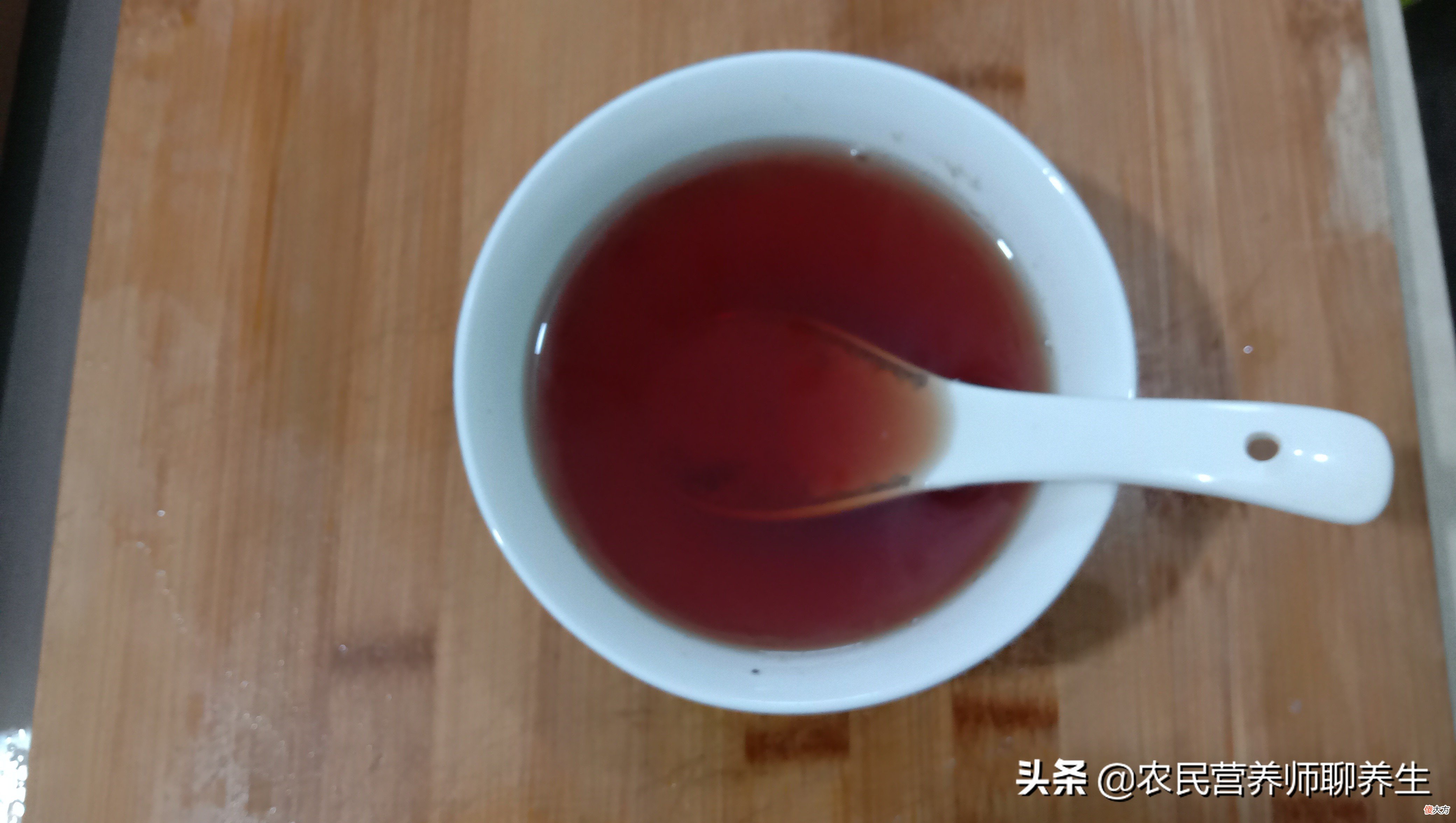 普通的鸡冠花煮水有啥用途 鸡冠花煮水喝有啥作用