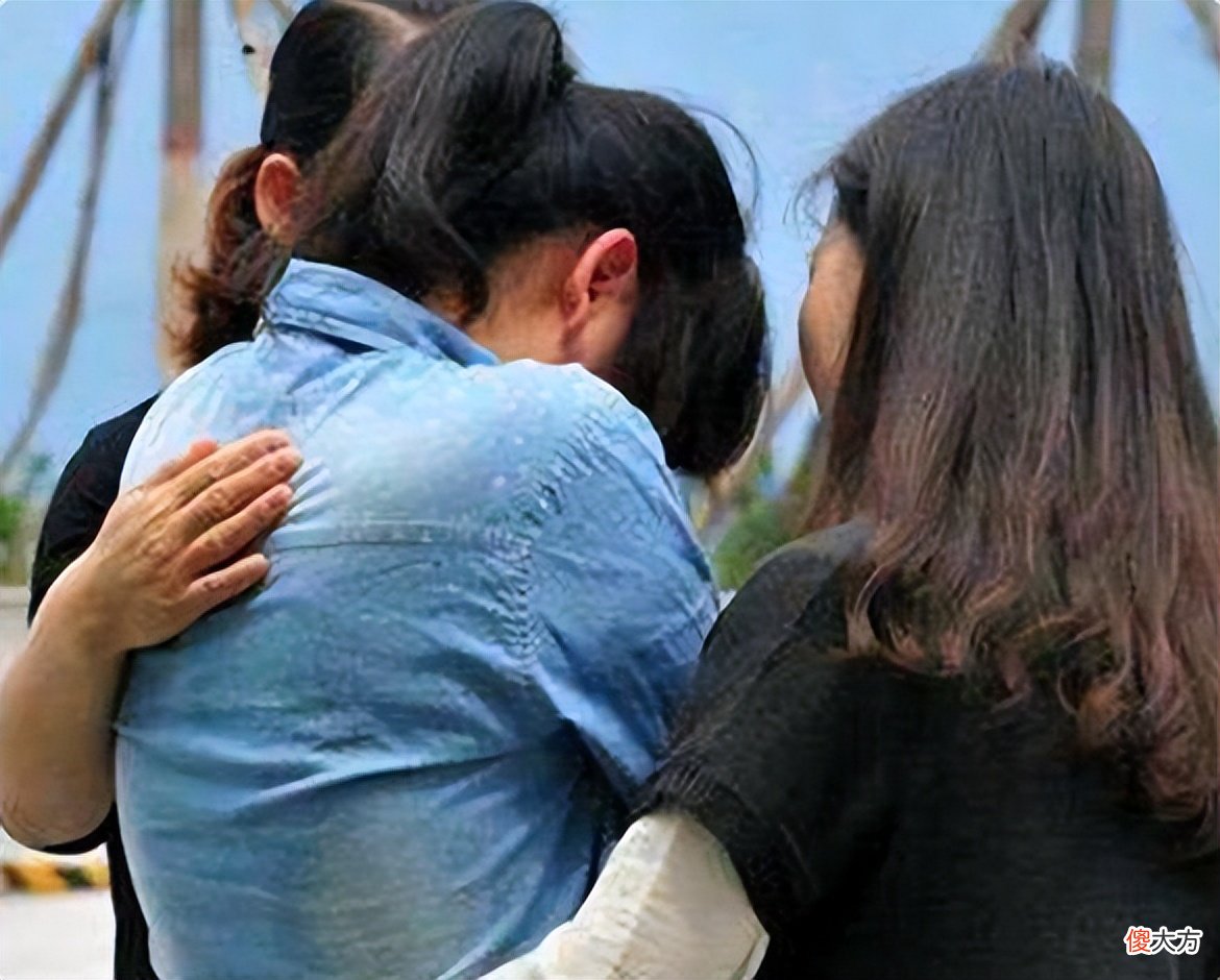 女儿第一次来“例假”，妈妈务必要告诉她3件事，娃将会受益终生