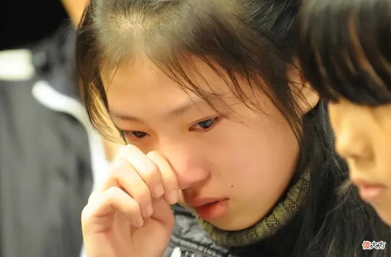 女儿第一次来“例假”，妈妈务必要告诉她3件事，娃将会受益终生