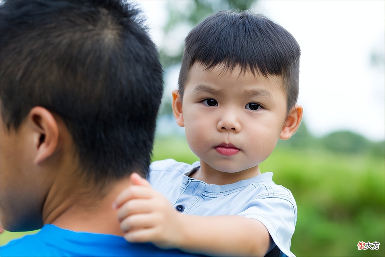 爸爸平时再忙，这5件事也必须亲自教孩子，妈妈根本代替不了