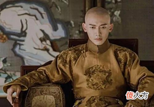 【历史故事】令妃生前为何熬不成皇后？看懂乾隆的抬旗和追封就明白了