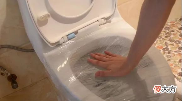 上厕所马桶堵了 去朋友家上厕所马桶堵了