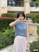 【就爱时尚】半身裙怎么穿出高级感？这些搭配简约日常还不挑人，咋穿都不出错