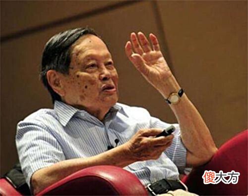 【历史故事】97岁杨振宁的最后一战: 宁可背负骂名, 也要阻止中国研发千亿项目