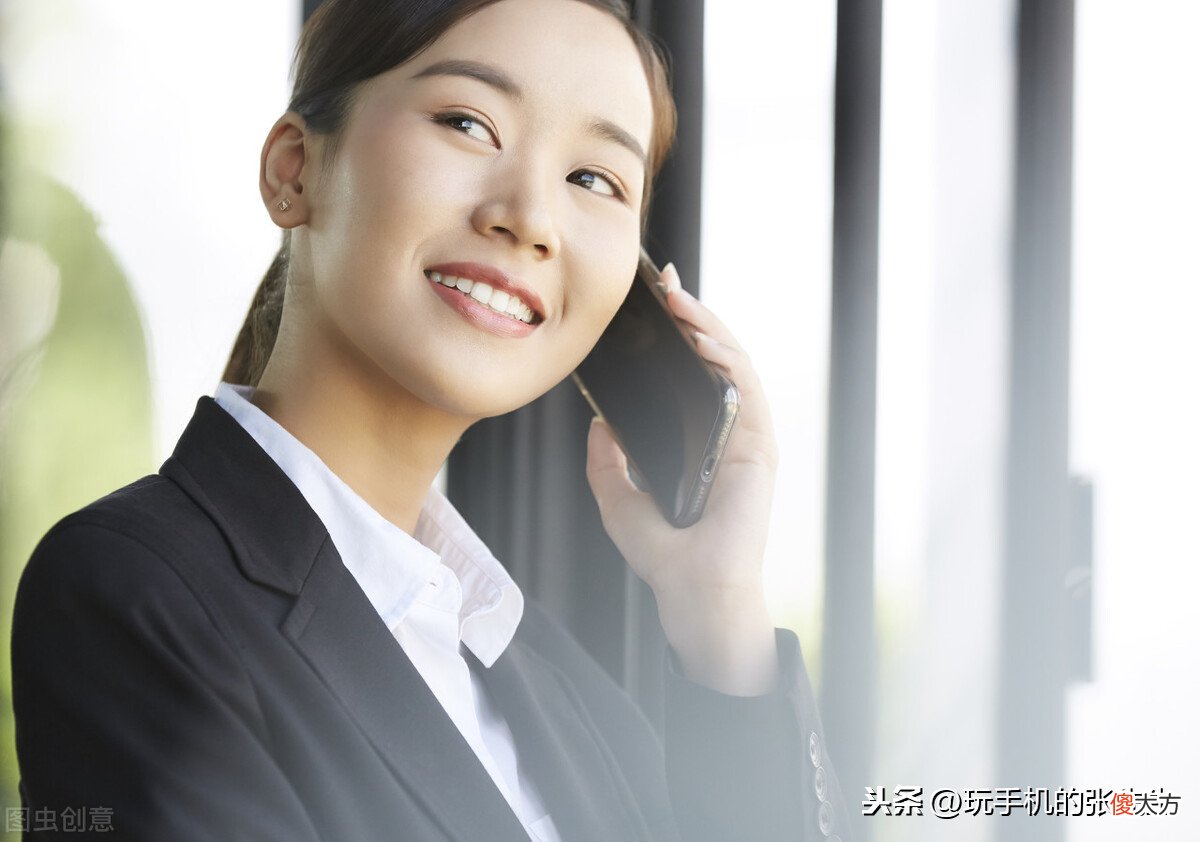手机屏幕为什么不亮 手机屏幕为什么不亮还能听见声音