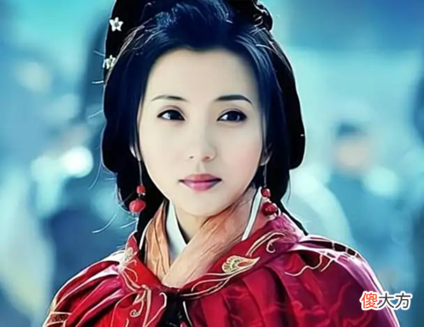 【历史故事】吕布死后貂蝉被曹操送给关羽，次日她就自尽，关羽对她做了什么？