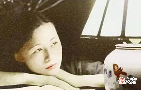 【历史故事】清纯才女林徽因人设崩塌，她真正的样子：嗜酒如命、烟不离手
