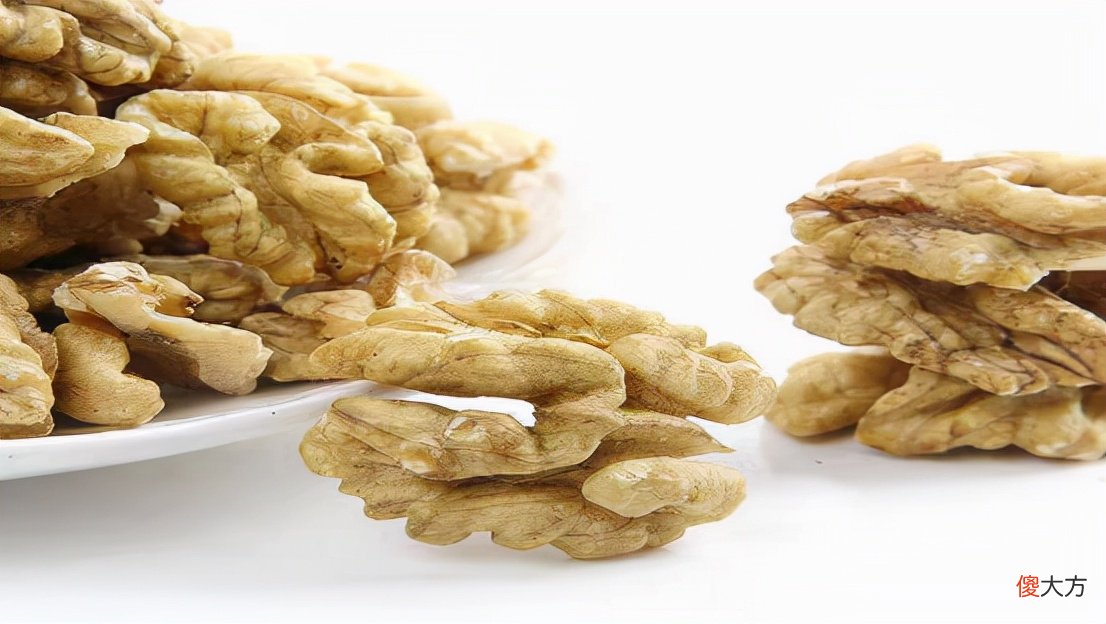 核桃是血管清道夫，还是催命符？让医生告诉你如何食用核桃