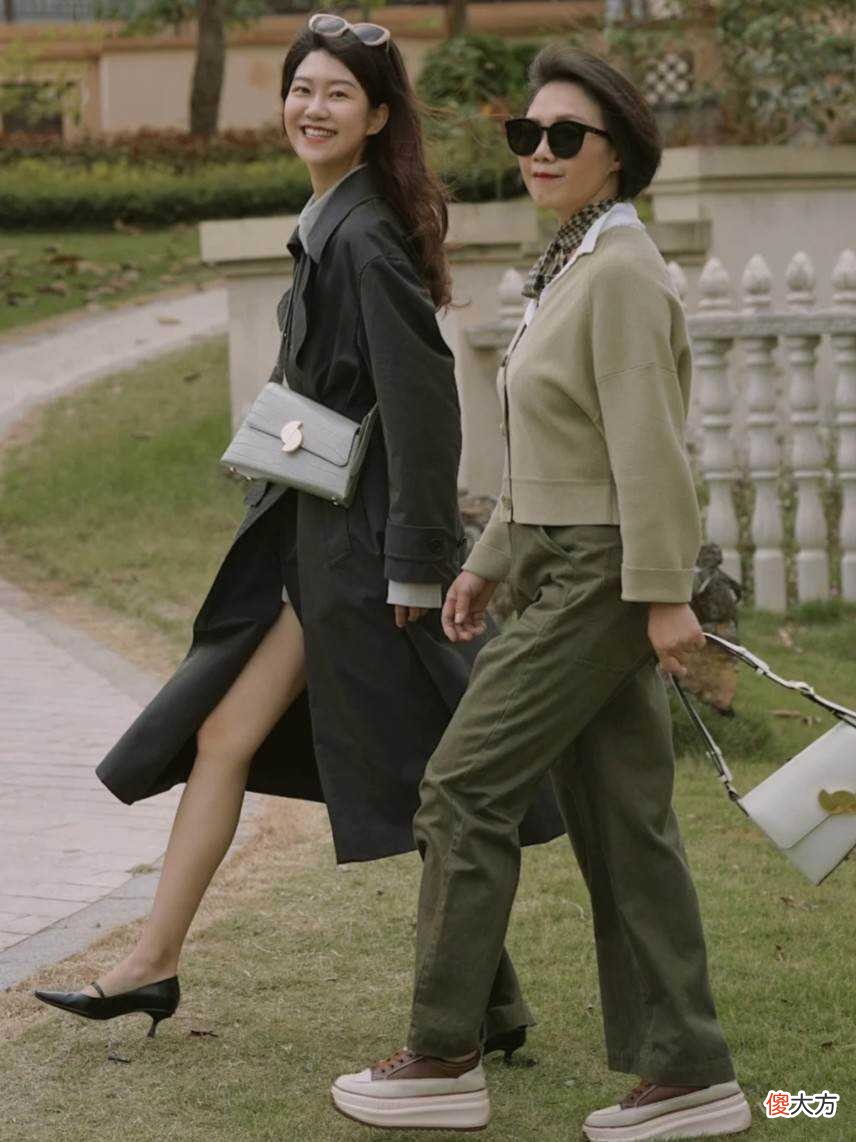 【时尚一点】春天穿衣服还是运动鞋好搭，记住这3点更优雅有韵味